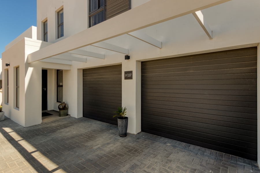 3 Bedroom Property for Sale in Croydon Gardens Estate Western Cape